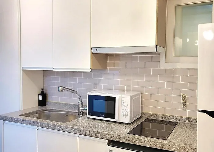 Honey Sleep Shinchon, 2br Up To 4 People At Shinchon *