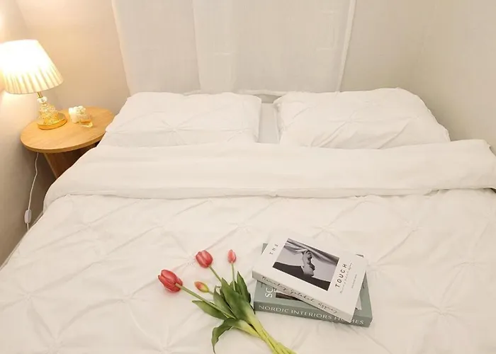 Honey Sleep Shinchon, 2br Up To 4 People At Shinchon 아파트 *