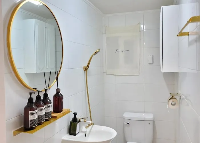 Honey Sleep Shinchon, 2br Up To 4 People At Shinchon 서울특별시