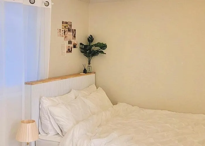 Honey Sleep Shinchon, 2br Up To 4 People At Shinchon